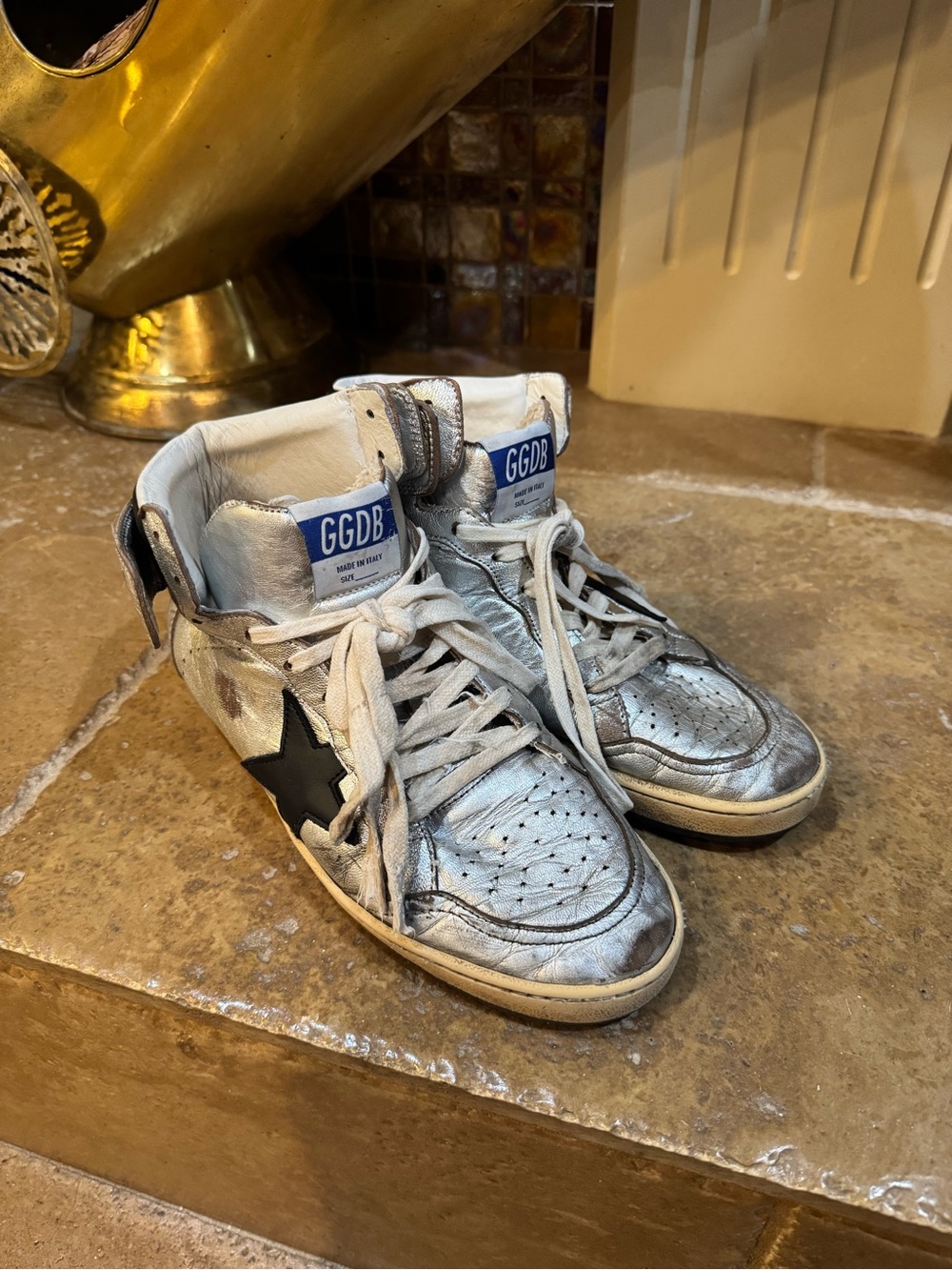 Silver Sky-Star Golden Goose Sneakers